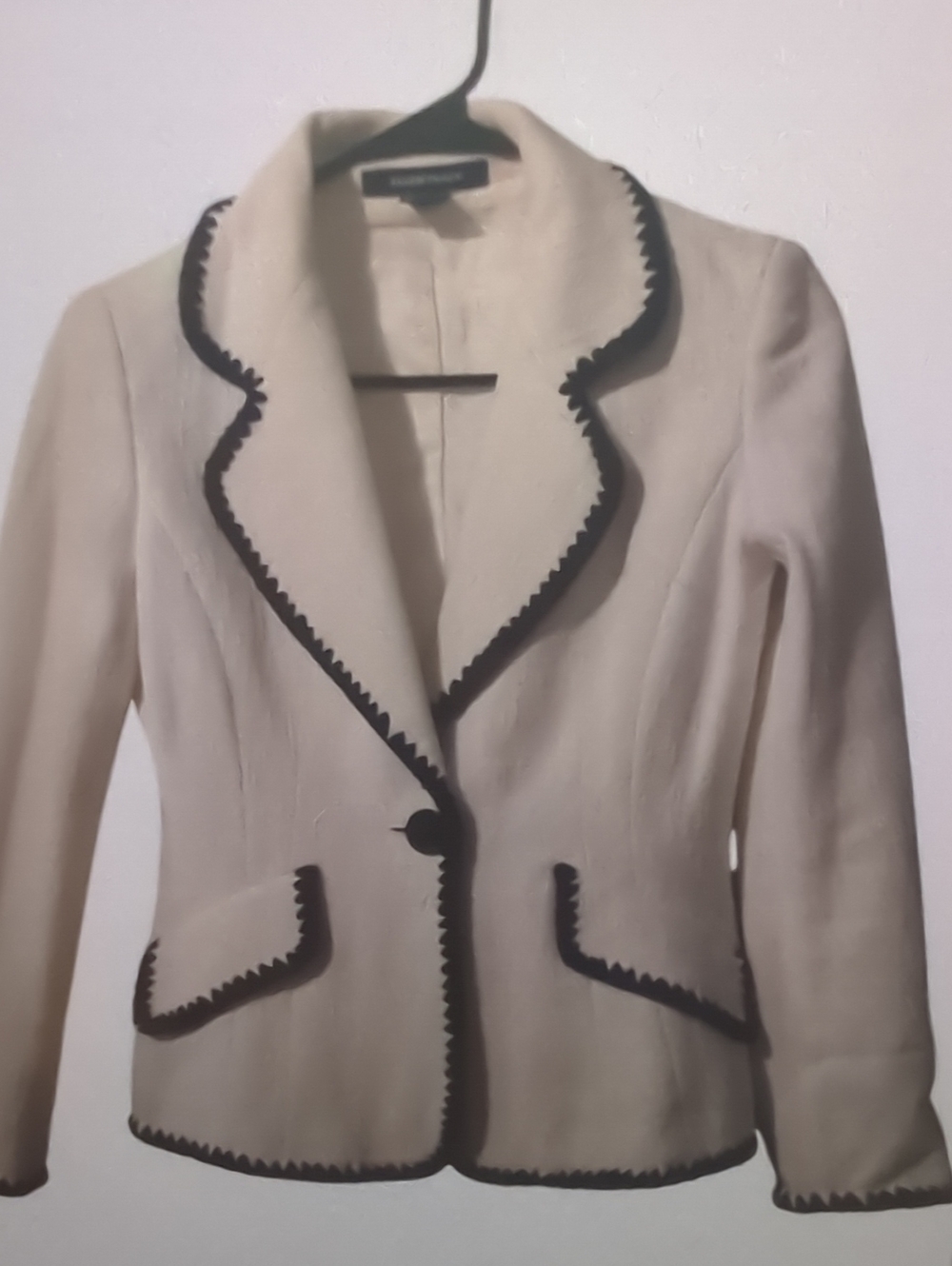 Ellen Tracy Cream Blazer with Black Scalloped Trim